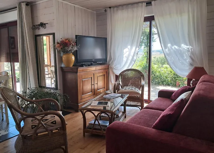 Hébergement de vacances Petite Maison En Bois Rogues